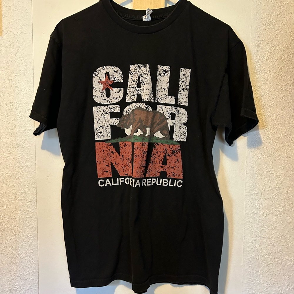 California republic tee size medium